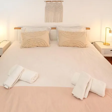 Dolceplace - Near The With Balcony & Sea View * Sesimbra