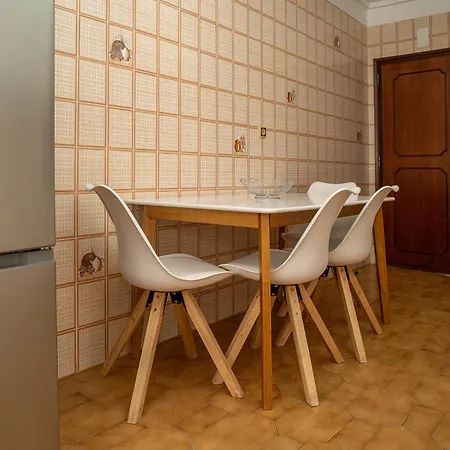 Dolceplace - Near The With Balcony & Sea View Sesimbra